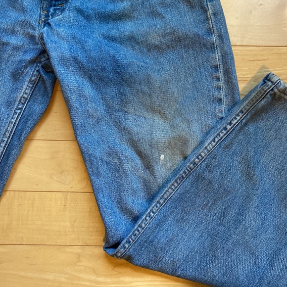 Levi’s relaxed fit 550 denim jeans. 34x32 - Picture 3 of 6